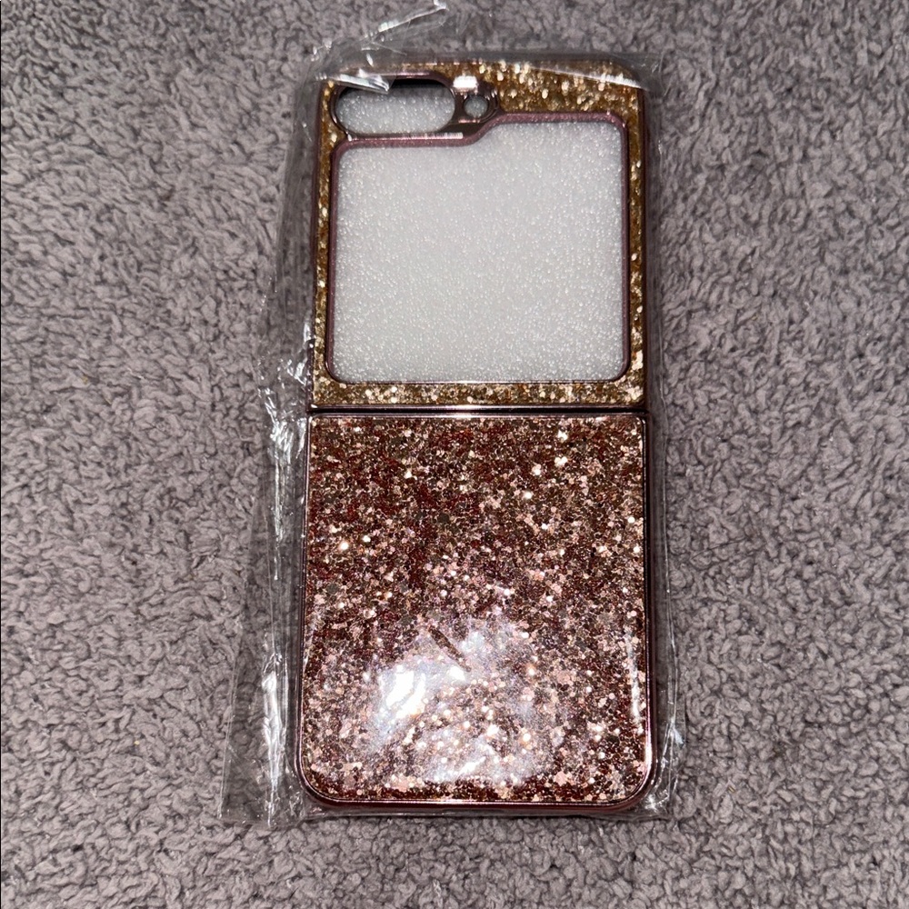 Glittery Gold Galaxy Z Flip 5 Phone Case